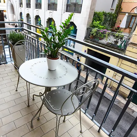 Apartament 3 Amici *
